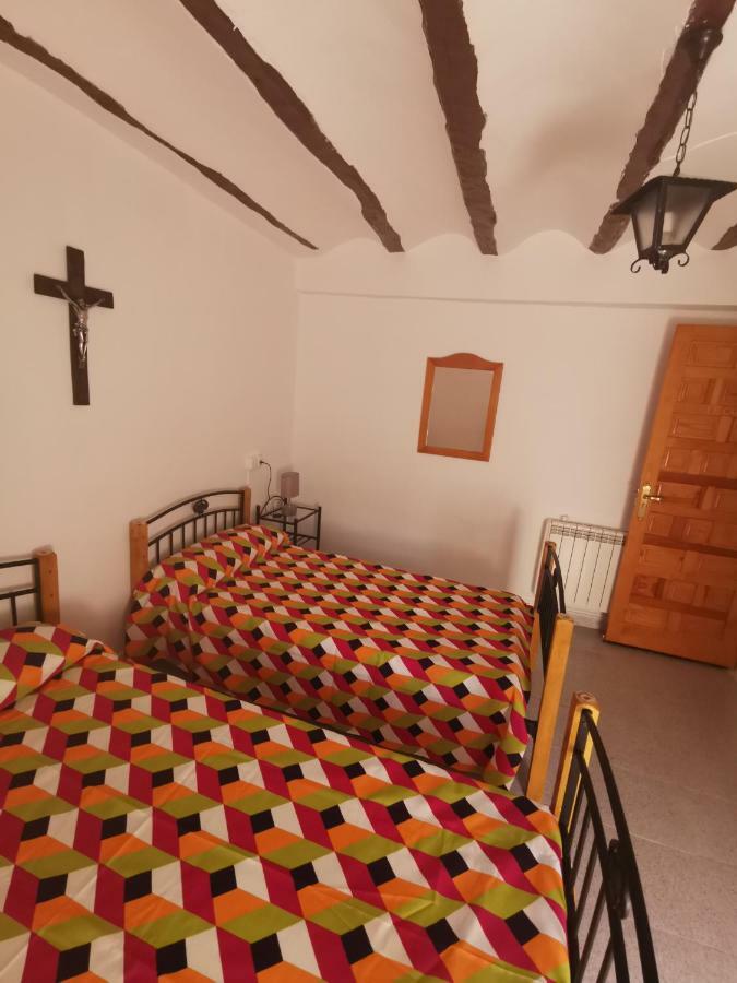 Casa Rural Y Albergue Tormon Exteriör bild